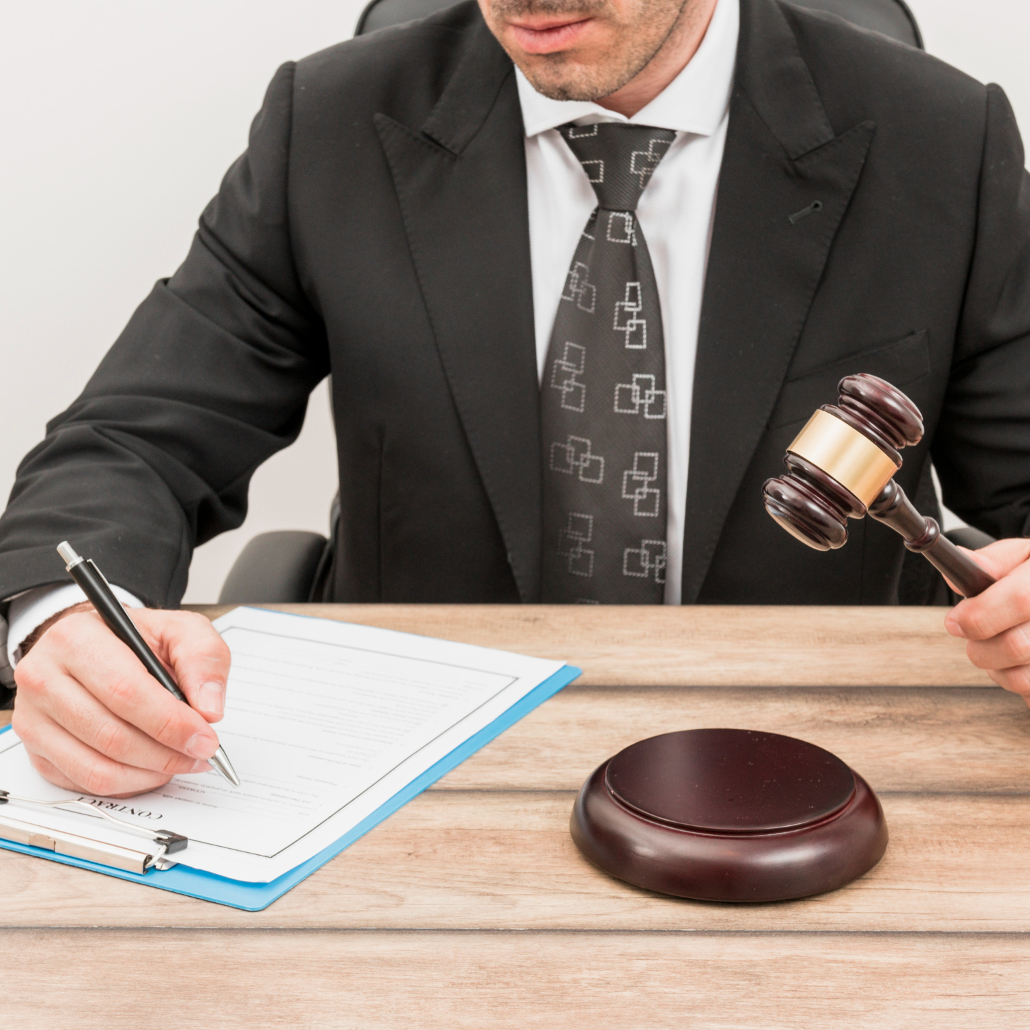lawyer-filling-document (1)